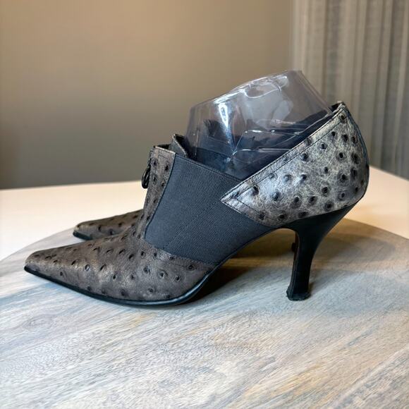 Donald J Pliner Gray Leather Faux Ostrich Embossed Pointed Toe Pumps Size 7.5 - Picture 9 of 14